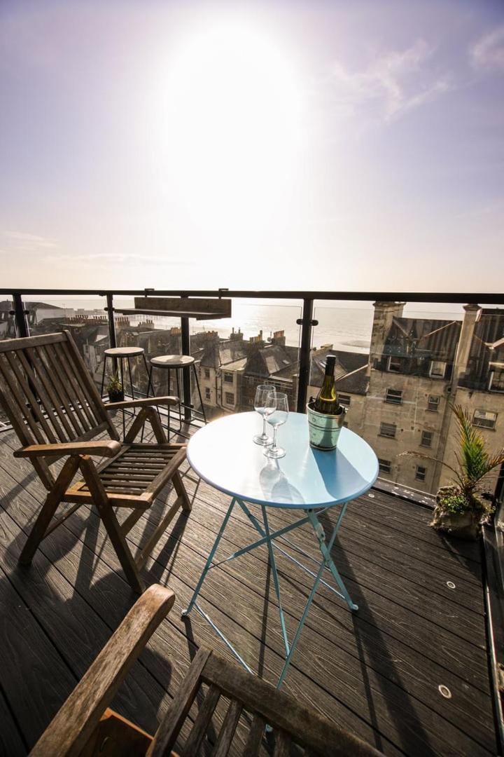 The Sunrise Penthouse Apartment Hastings Exterior photo