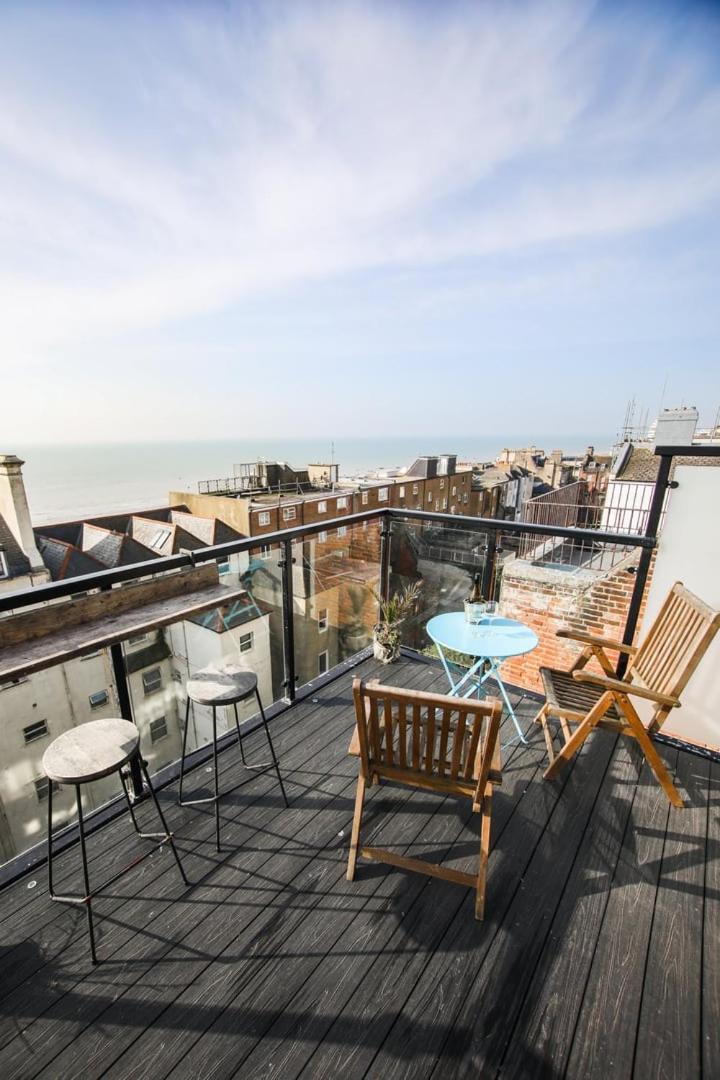The Sunrise Penthouse Apartment Hastings Exterior photo